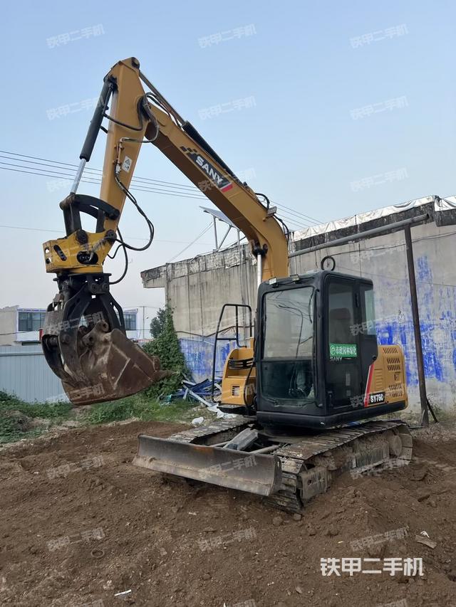驾驶室整体(整机外观) 驾驶室整体(整机外观)