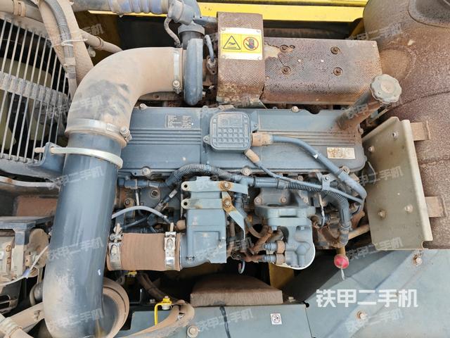 氣門室蓋螺絲特寫(上車部件) 氣門室蓋螺絲特寫(上車部件)