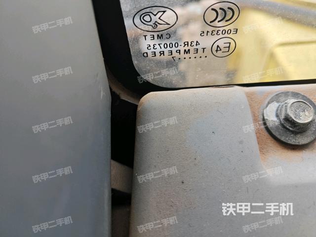 后窗玻璃角標(biāo)(駕駛室部分) 后窗玻璃角標(biāo)(駕駛室部分)