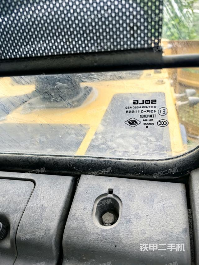 后窗玻璃角標(biāo)(駕駛室部分) 后窗玻璃角標(biāo)(駕駛室部分)