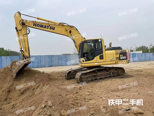 小松PC200-8M0挖掘機
