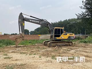 沃尔沃EC200 D挖掘机实拍图片