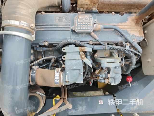 增壓器特寫(xiě)(上車(chē)部件) 增壓器特寫(xiě)(上車(chē)部件)