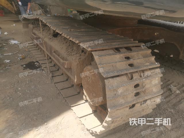 单侧履带整体（整机外观）