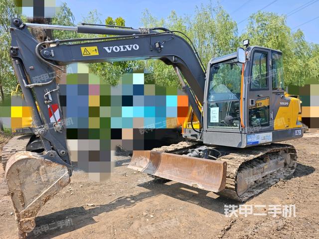 沃爾沃EC75D挖掘機