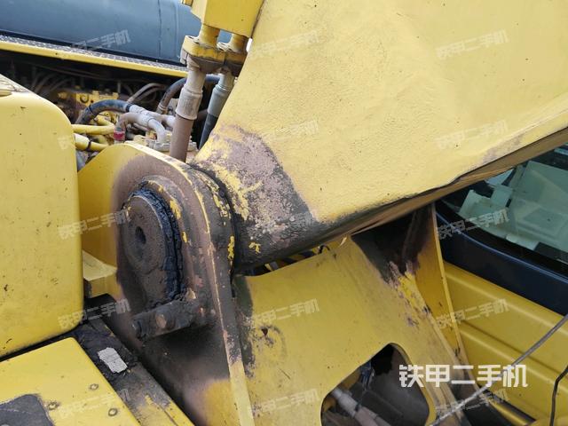 大臂根部?斜視(工作和回轉(zhuǎn)裝置) 大臂根部?斜視(工作和回轉(zhuǎn)裝置)