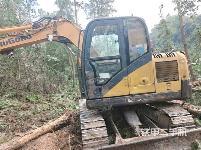 柳工CLG908D挖掘機(jī)