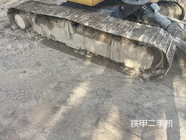 單側履帶整體(整機外觀) 單側履帶整體(整機外觀)