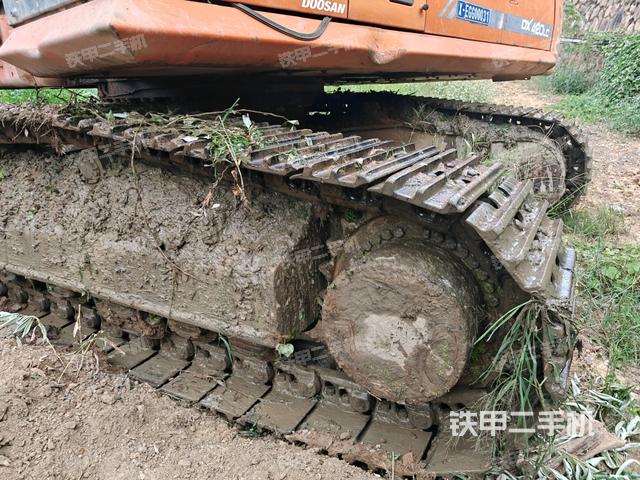 右侧行走马达盖板(行走机构) 右侧行走马达盖板(行走机构)