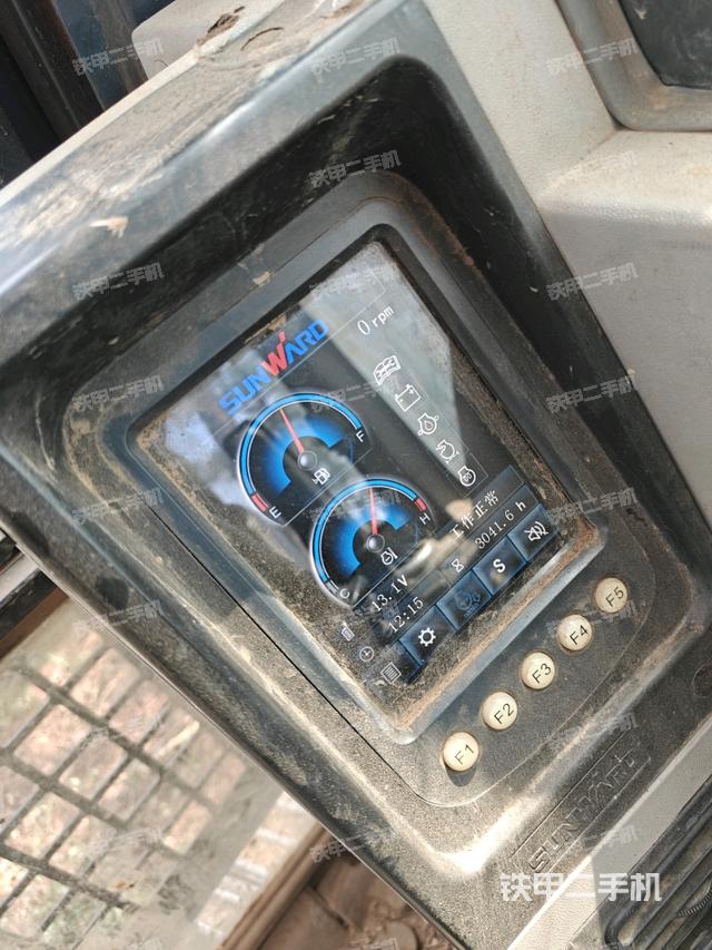顯示屏?(駕駛室部分) 顯示屏?(駕駛室部分)