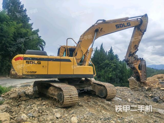 右后45(整机外观) 右后45(整机外观)