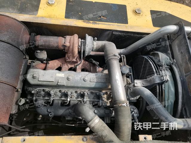 發(fā)動(dòng)機(jī)室(上車(chē)部件) 發(fā)動(dòng)機(jī)室(上車(chē)部件)