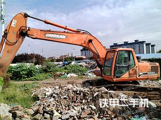 斗山DH220LC-7挖掘机实拍图片