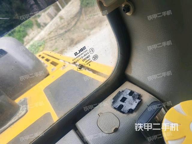 駕駛室左后45度(駕駛室部分) 駕駛室左后45度(駕駛室部分)