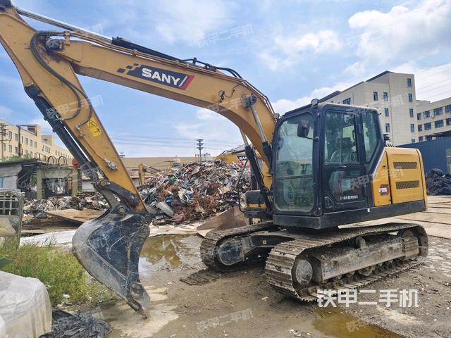 三一重工SY135C-10挖掘機