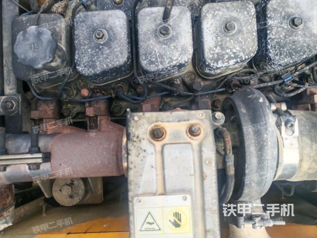 氣門室蓋螺絲特寫(上車部件) 氣門室蓋螺絲特寫(上車部件)