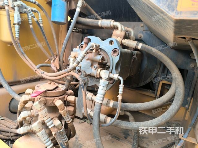 液压泵斜45 左(大件舱室) 液压泵斜45 左(大件舱室)
