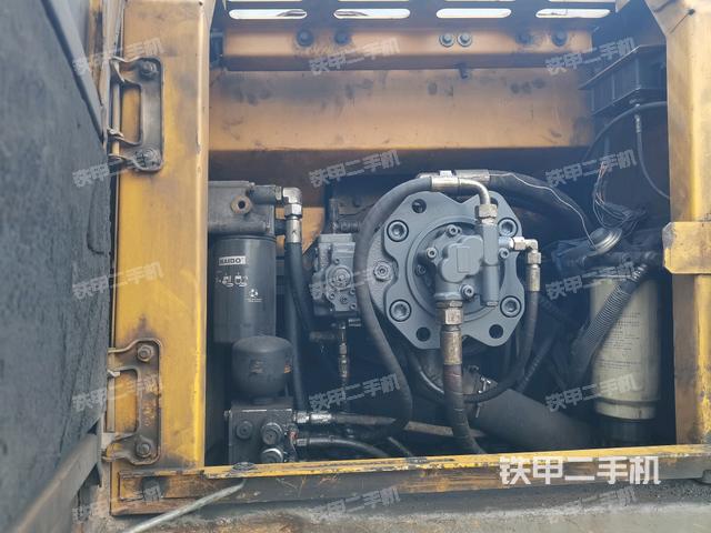 液壓泵室(大件艙室) 液壓泵室(大件艙室)