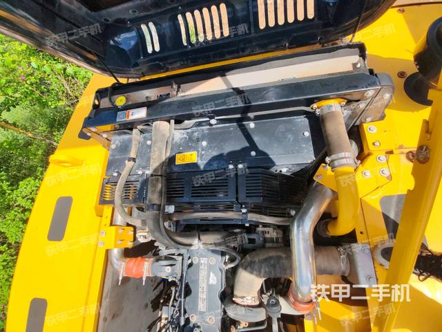 氣門室蓋螺絲特寫(上車部件) 氣門室蓋螺絲特寫(上車部件)
