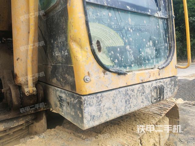 小臂整體右前(工作和回轉(zhuǎn)裝置) 小臂整體右前(工作和回轉(zhuǎn)裝置)