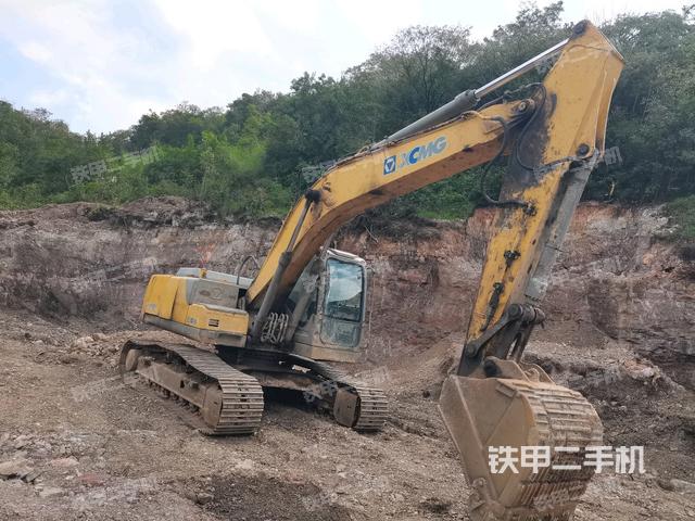 右前45(整機(jī)外觀) 右前45(整機(jī)外觀)