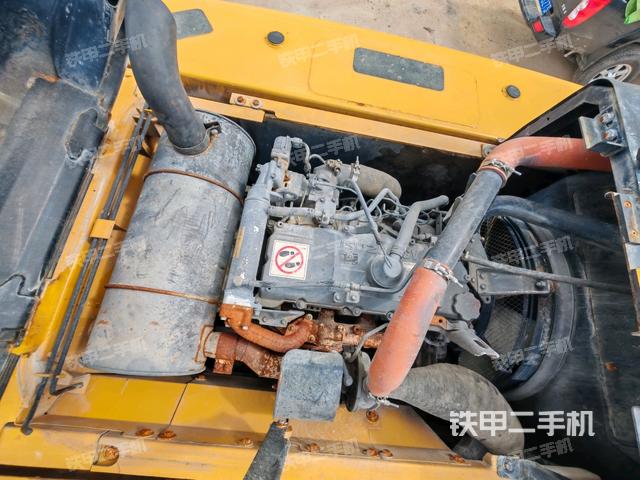 發(fā)動(dòng)機(jī)整體俯視(整機(jī)外觀) 發(fā)動(dòng)機(jī)整體俯視(整機(jī)外觀)