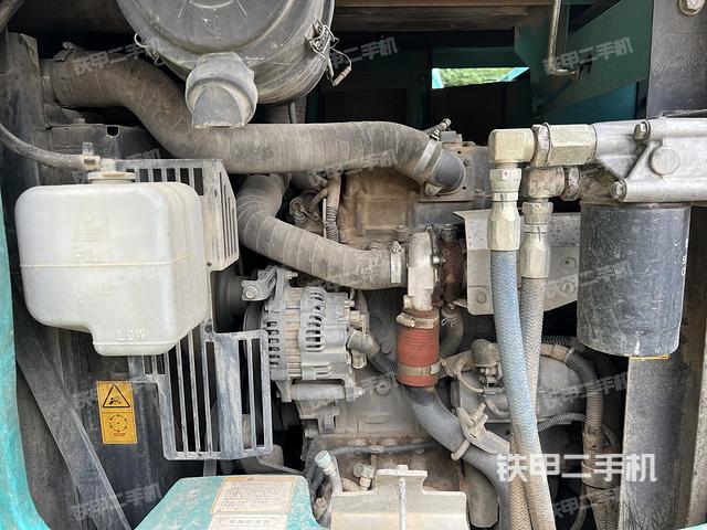 發(fā)動機室(上車部件) 發(fā)動機室(上車部件)