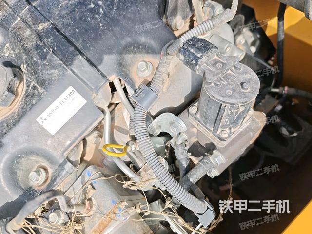 氣門室蓋螺絲特寫(上車部件) 氣門室蓋螺絲特寫(上車部件)