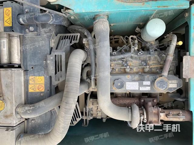 发动机整体俯视(整机外观) 发动机整体俯视(整机外观)