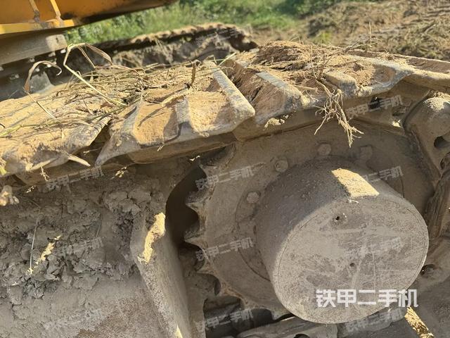單側履帶整體(整機外觀) 單側履帶整體(整機外觀)