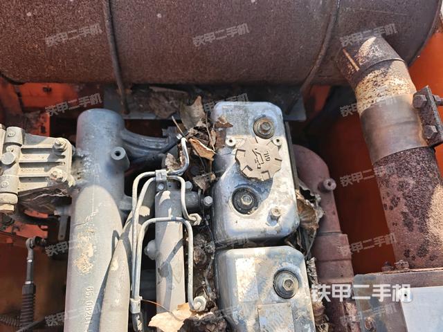 气门室盖螺丝特写(上车部件) 气门室盖螺丝特写(上车部件)
