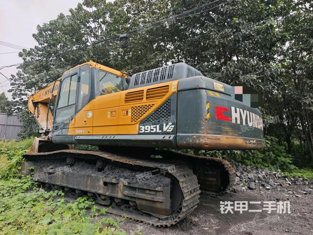 現(xiàn)代R350LVS挖掘機(jī)