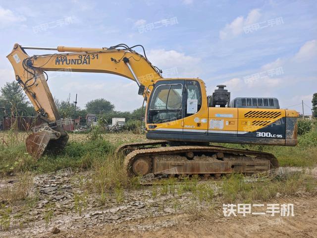 整机右后45°(整机外观) 整机右后45°(整机外观)