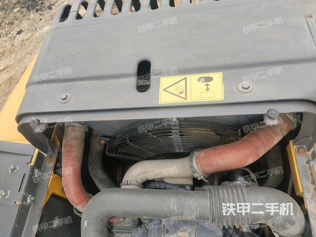 水箱+風(fēng)扇特寫(上車部件) 水箱+風(fēng)扇特寫(上車部件)