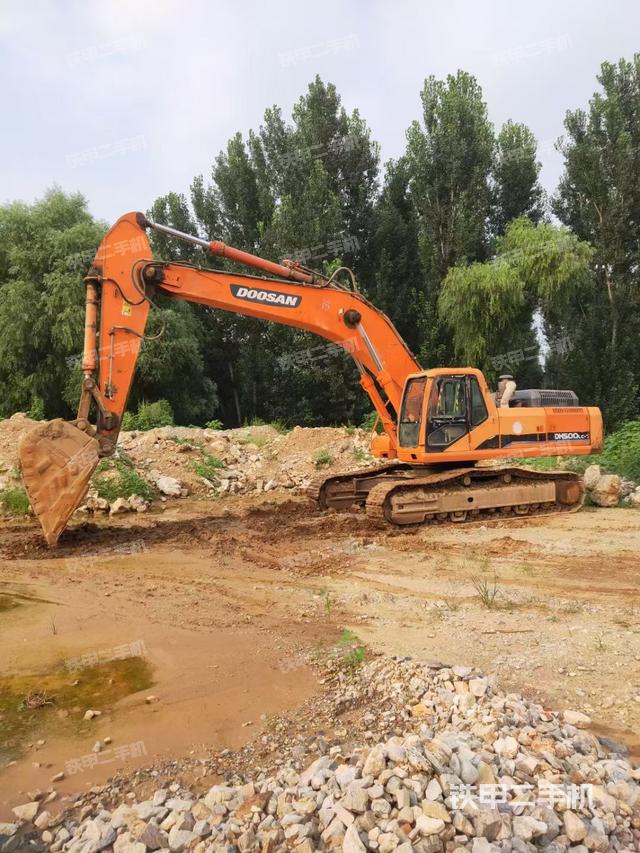 斗山DH420LC-7挖掘機(jī)