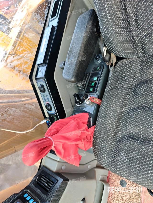 小时表(驾驶室部分) 小时表(驾驶室部分)