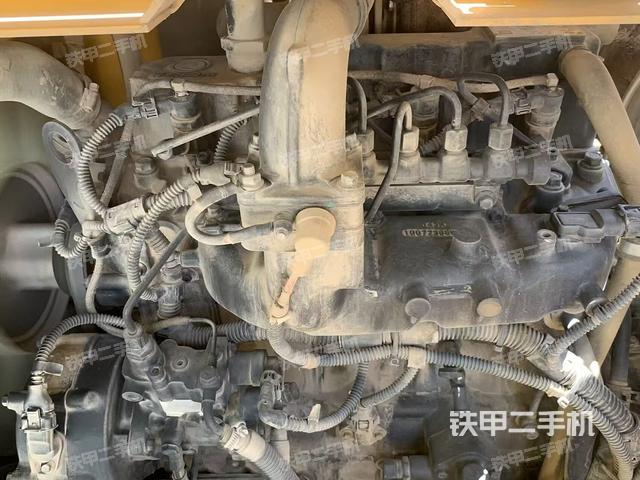 发动机整体俯视(整机外观) 发动机整体俯视(整机外观)