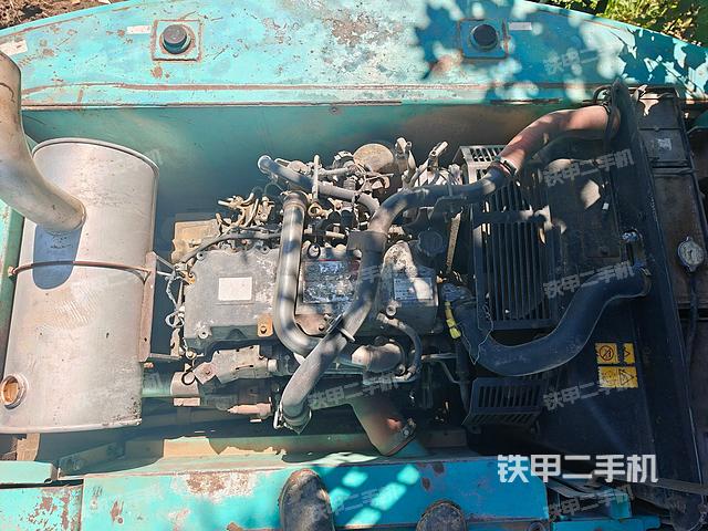 发动机整体俯视(整机外观) 发动机整体俯视(整机外观)