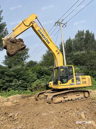 小松PC220-8M0挖掘機实拍圖片