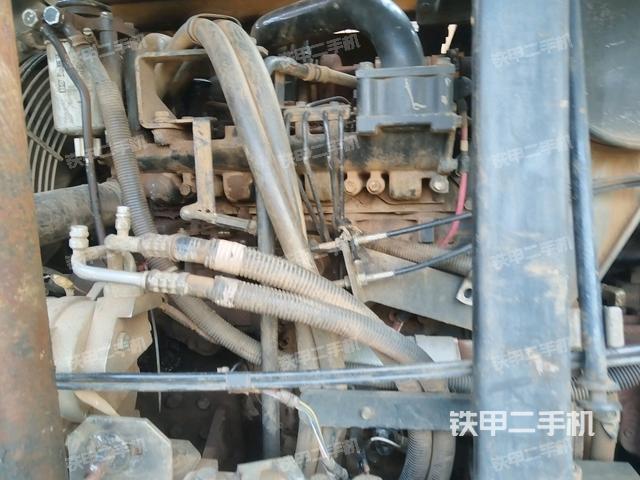 发动机室(上车部件) 发动机室(上车部件)