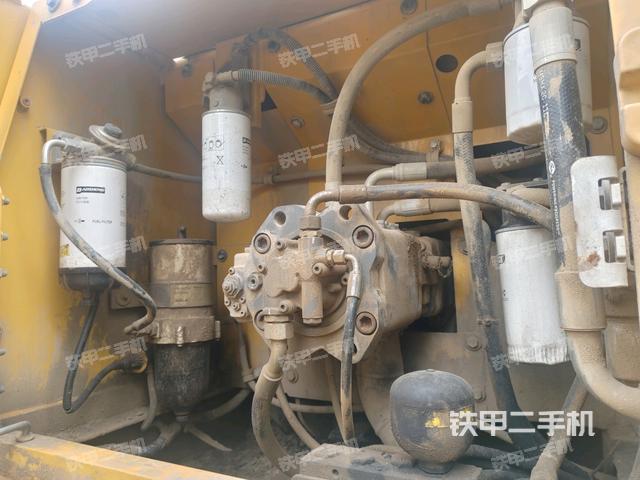 液壓泵斜45?左(大件艙室) 液壓泵斜45?左(大件艙室)