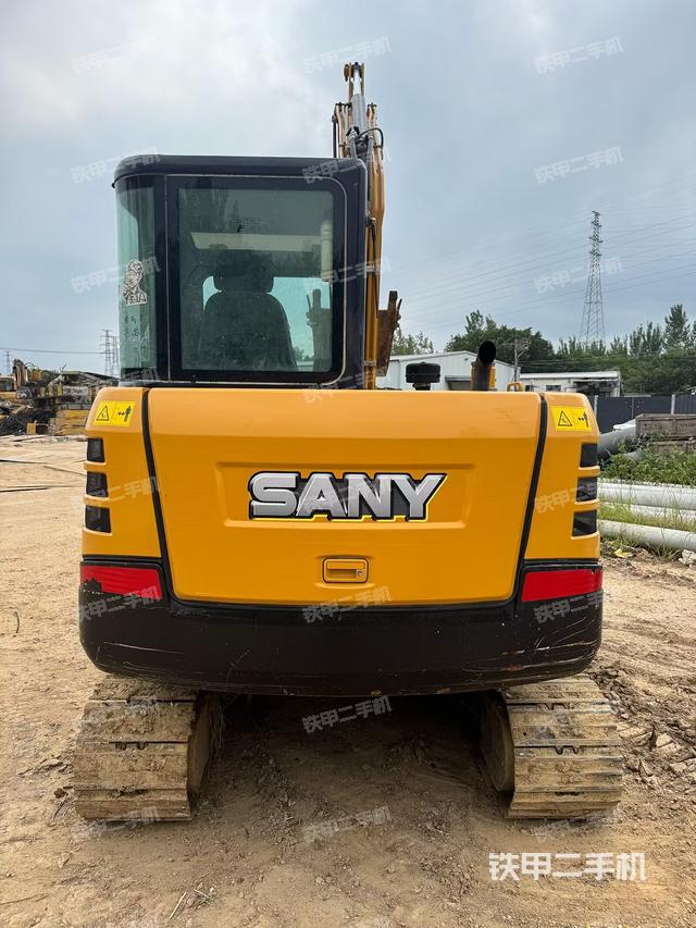 駕駛室頂部（整機(jī)外觀）