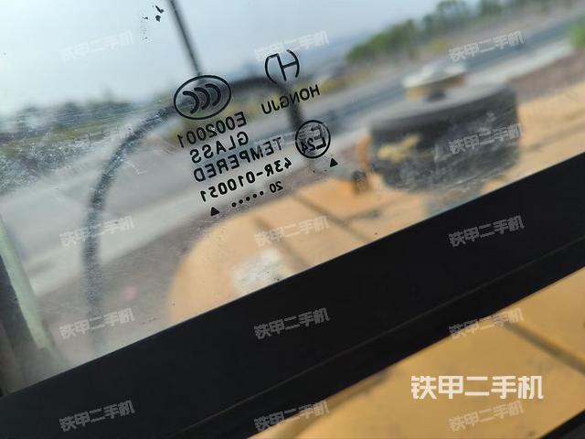 后窗玻璃角标(驾驶室部分) 后窗玻璃角标(驾驶室部分)