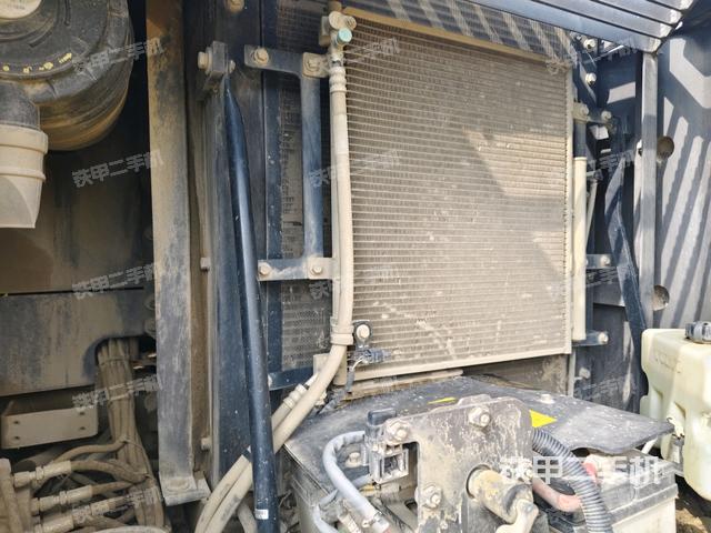 散热器正面(大件舱室) 散热器正面(大件舱室)