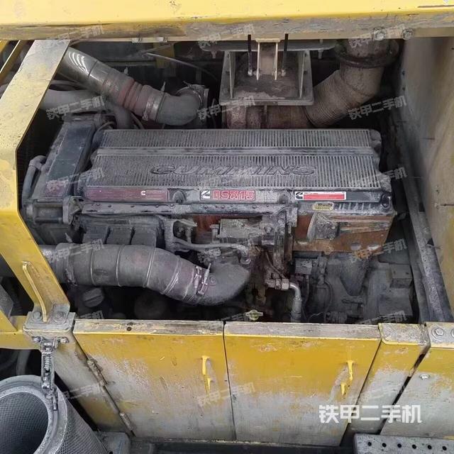 发动机整体俯视(整机外观) 发动机整体俯视(整机外观)