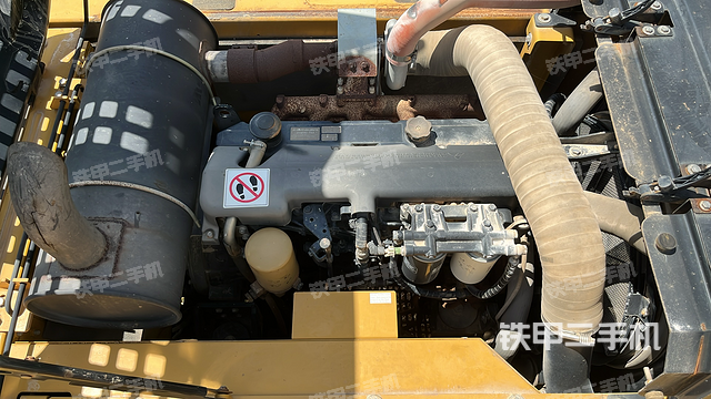 發(fā)動機整體俯視(整機外觀) 發(fā)動機整體俯視(整機外觀)