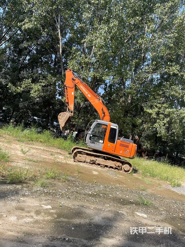 日立ZX120挖掘机