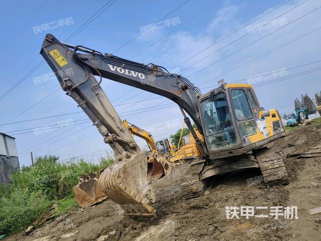 沃爾沃EC120D挖掘機