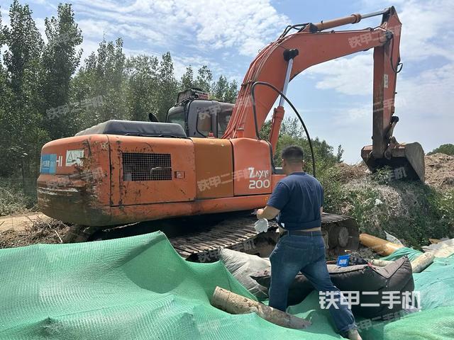 整机右后45°(整机外观) 整机右后45°(整机外观)