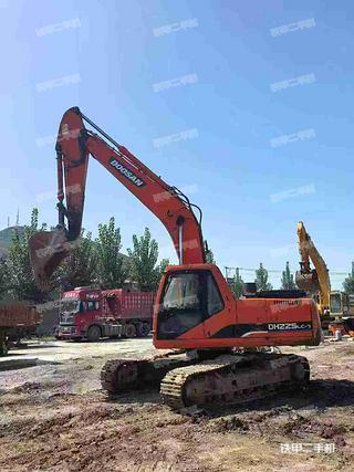 鬥山DH225LC-7挖掘機实拍圖片